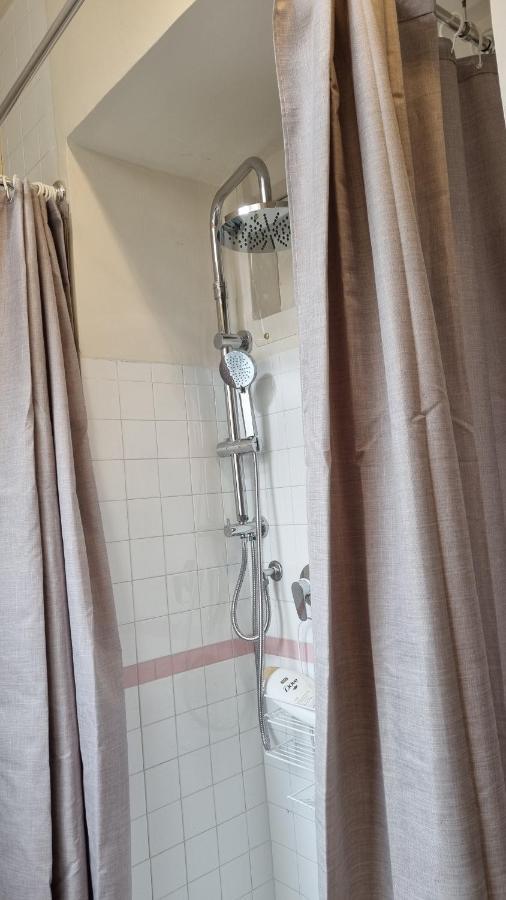 Leonardo Home Caserta Esterno foto